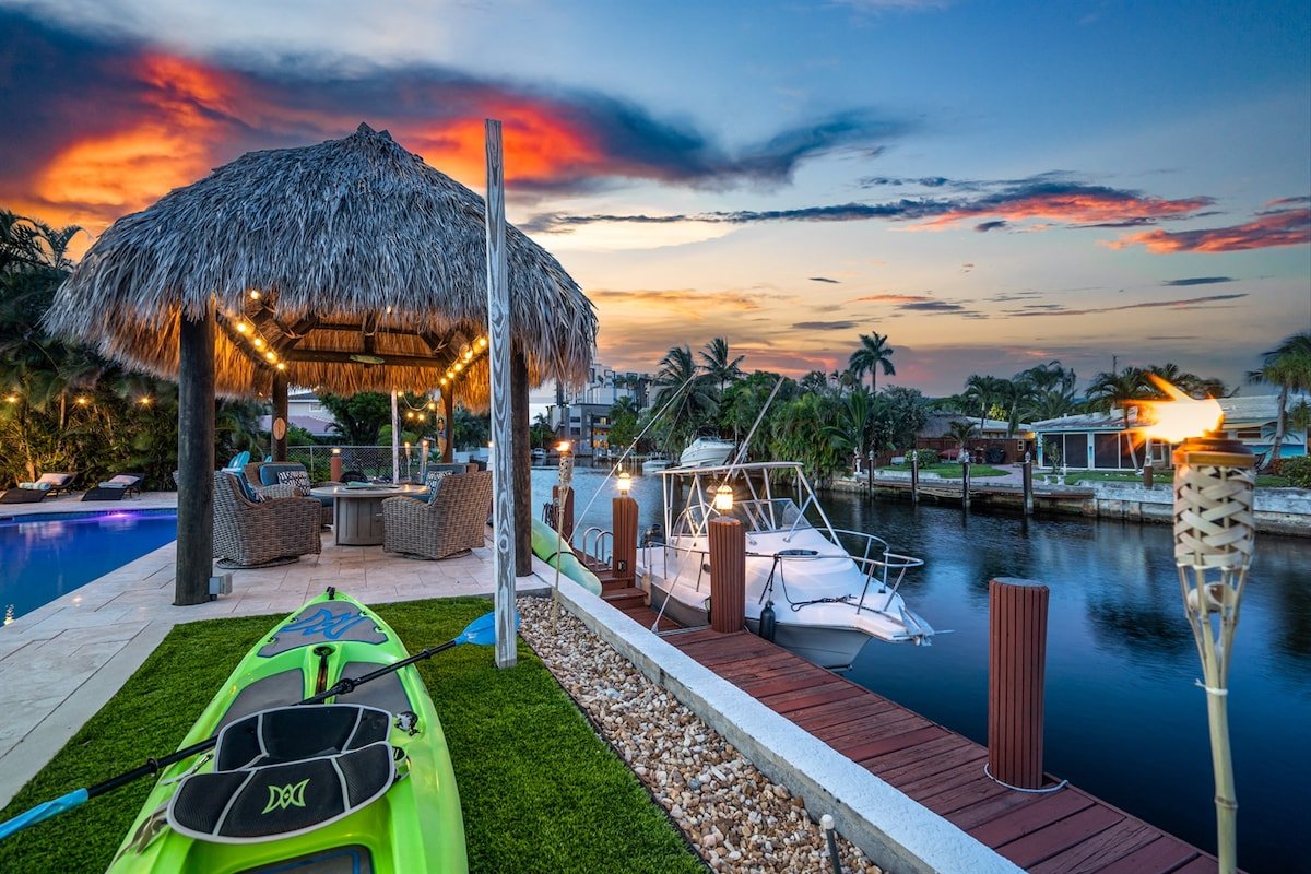 Near Beach/kayaks/HtdPool/Tiki/BBQ/Gameroom gallery image 5