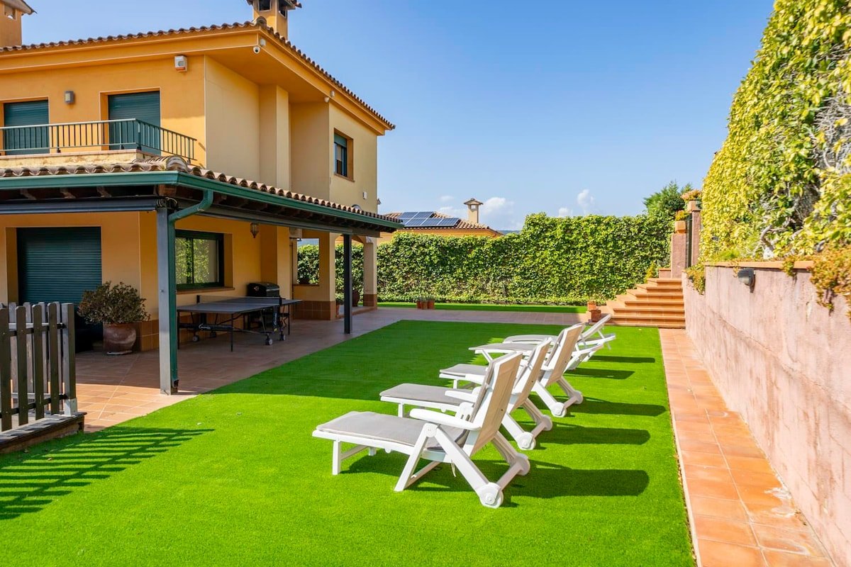 Villa Margot – Private Pool, BBQ & A/C gallery image 5