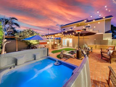 Amazing Backyard | AC | Spa | Outdoor Kitchen