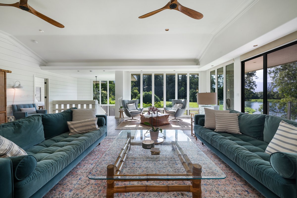 Amazing home w/pool & AC in bedrooms!