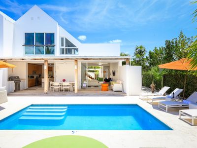 Edge of Paradise: Luxury Villa w/Pool by the Beach