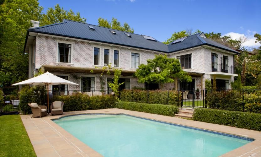 Photo 2 of Bishopscourt La Vue accommodation in Bishopscourt, Cape Town with 5 bedrooms and 5 bathrooms