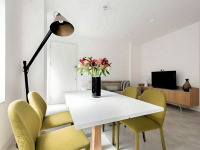 Riverside Gem – Stylish 3BD