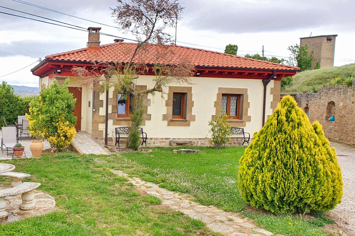 LEGADO DE ZABALA, CASA RURAL CON JARDÍN,Laguardia.