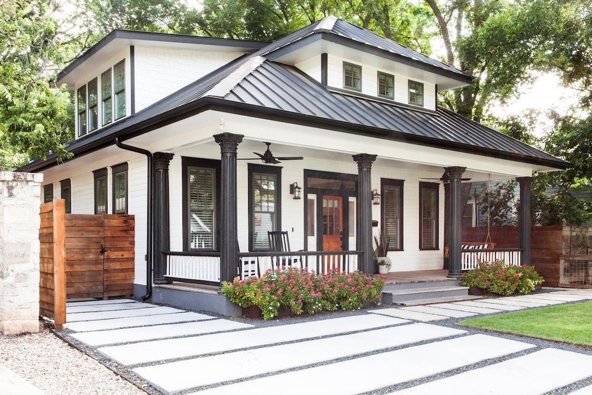 Austin Charmer…Steps to Lake Trails and Downtown gallery image 2