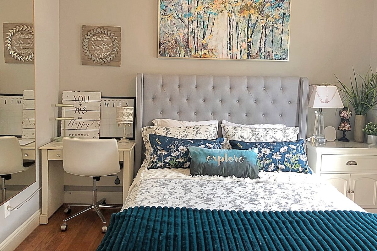 3 Bedroom Lux Bear Mountain Home gallery image 4