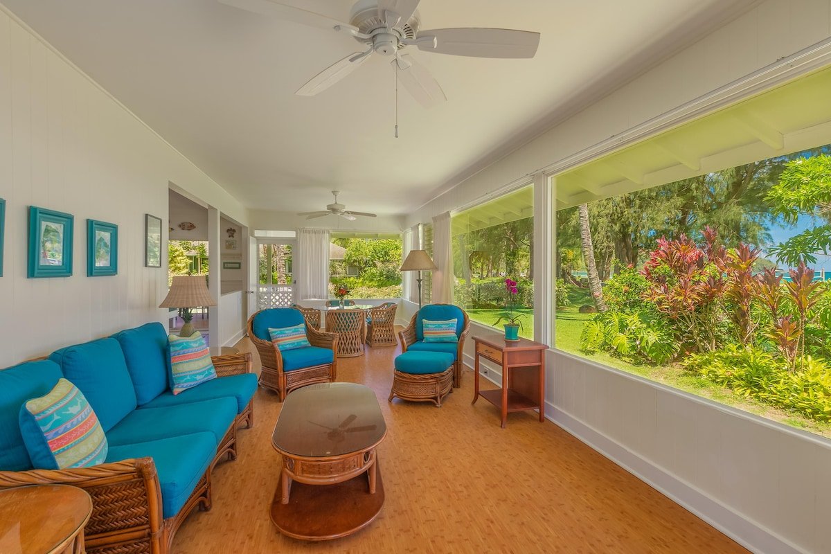 Beachfront Home + Cottage at Center of Hanalei Bay gallery image 5