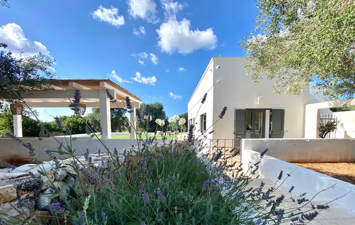 Casa Emilia, Ostuni, sea view with pool gallery image 2