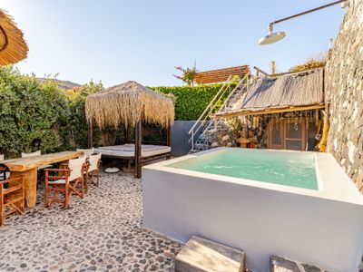 Rock Villas Complex | CastleView | 2 Jacuzzis