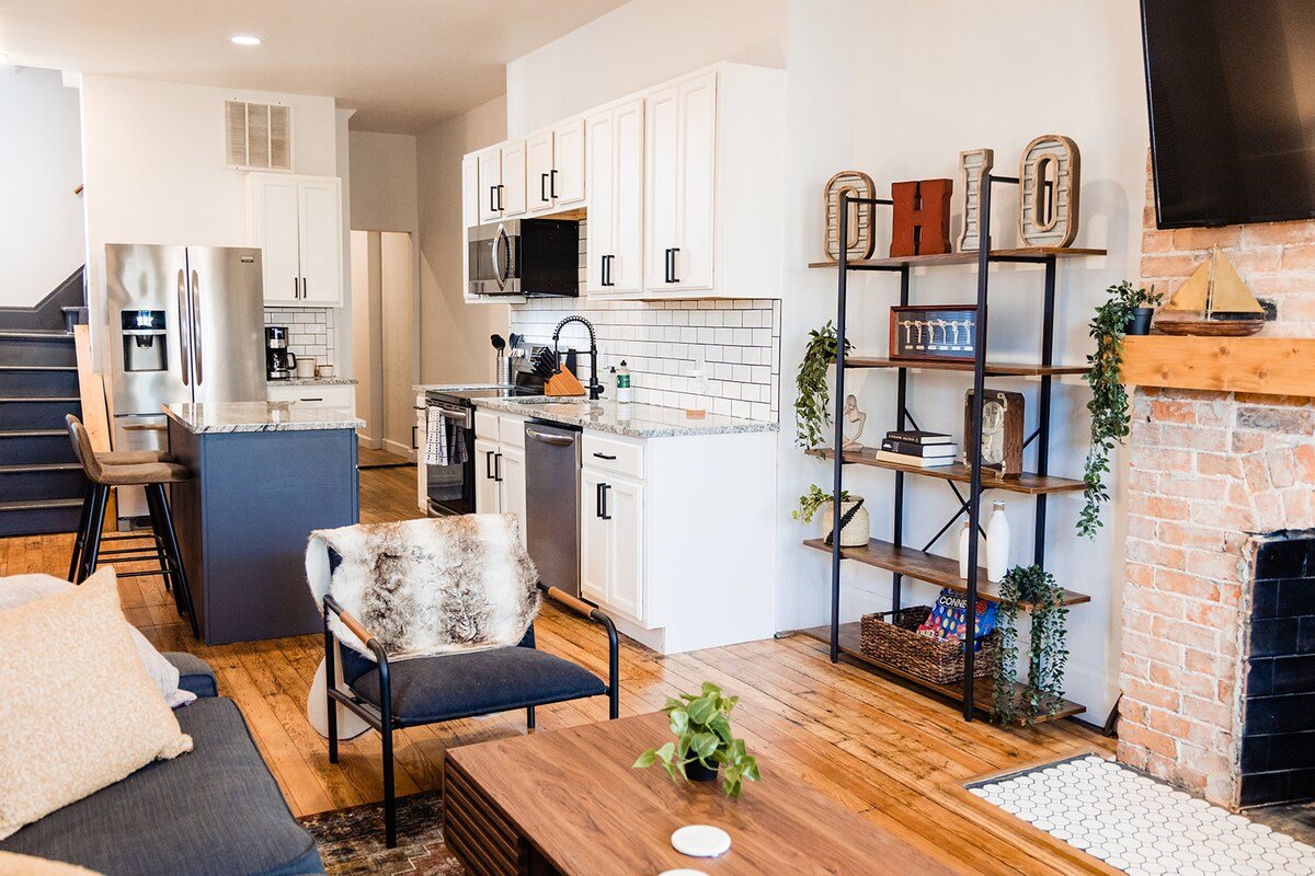 King Bed TownHome | Nationwide Children’s Downtown gallery image 4