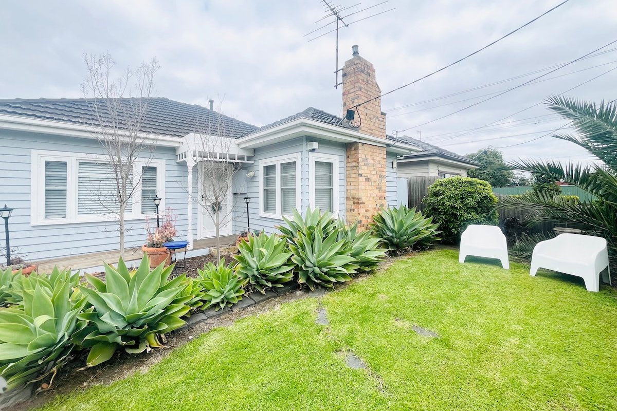 ABODE ON ADENEY /FREE WIFI / pet friendly !! gallery image 2