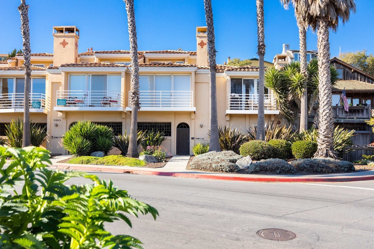 Capitola Village Condo – 2 min walk to beach gallery image 4