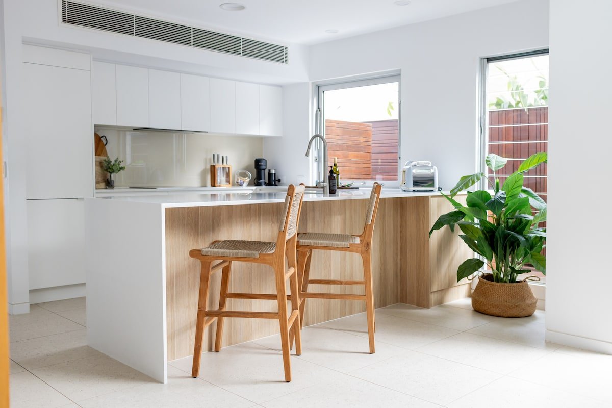 Walking distance to beach….Sunshine Beach Gem gallery image 5