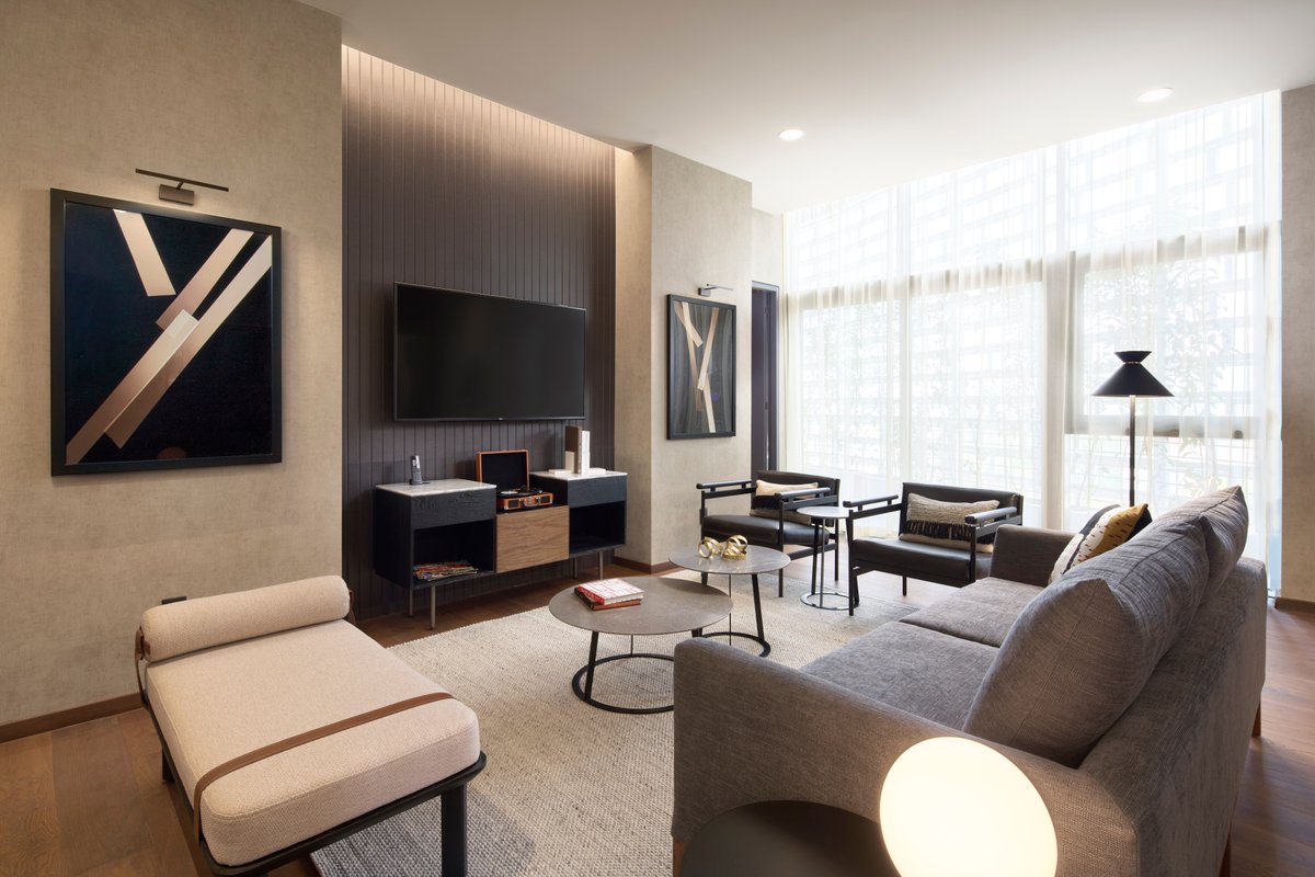 ROMA Exceptional 2BR/2BA Ste for Live/Work,6 pax