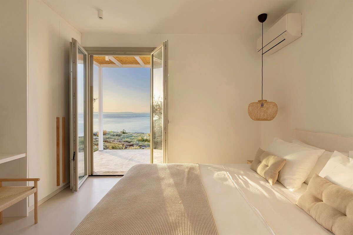 Thetis gallery image 2