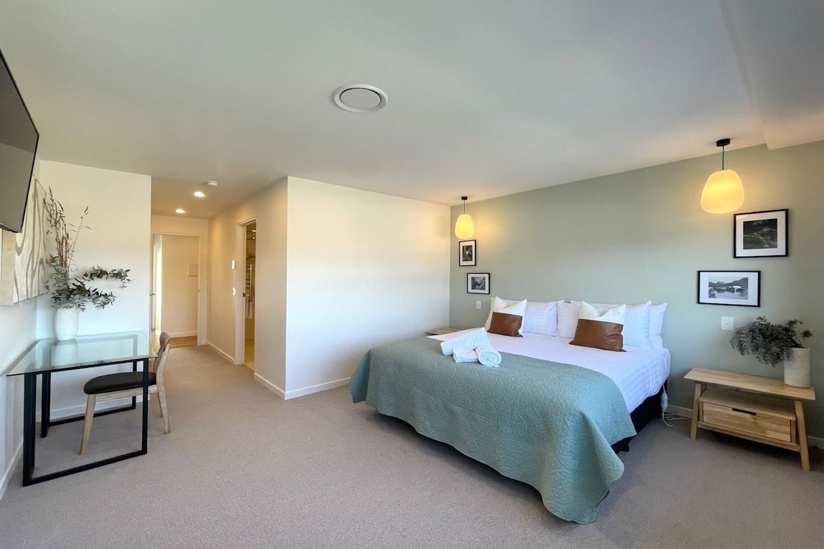 The Western Penthouse gallery image 4