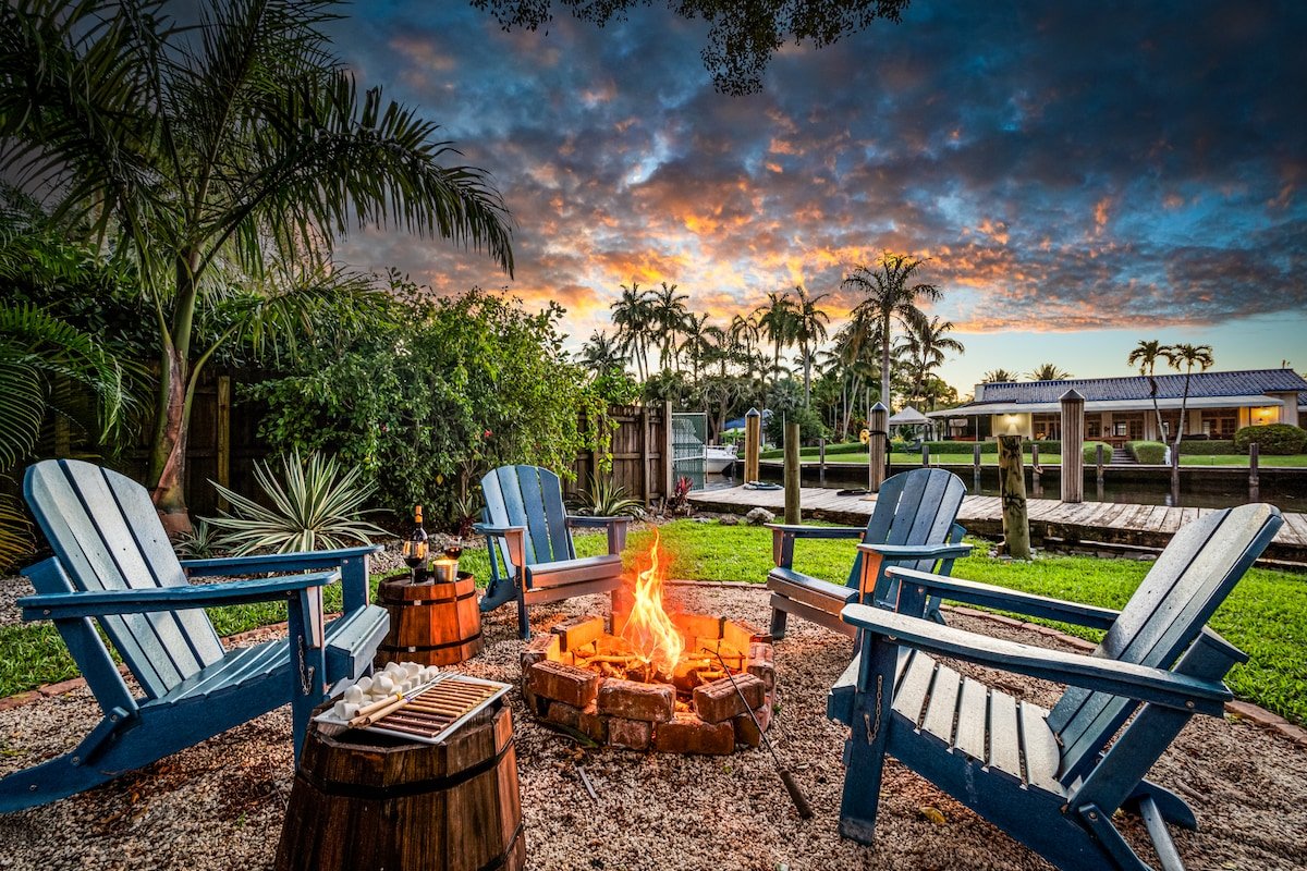 Waterfront, Tropical Pool, Pet Friendly & Gated gallery image 2