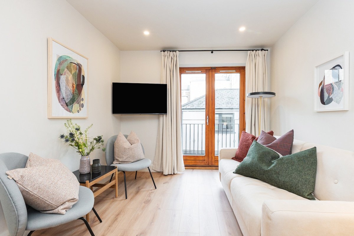 Central 2-Bedroom Apartment in Dublin’s Heart gallery image 3
