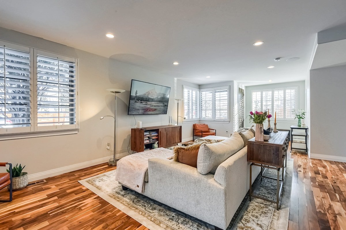 Stunning & Spacious 3-bed home – Heart of Lohi gallery image 5