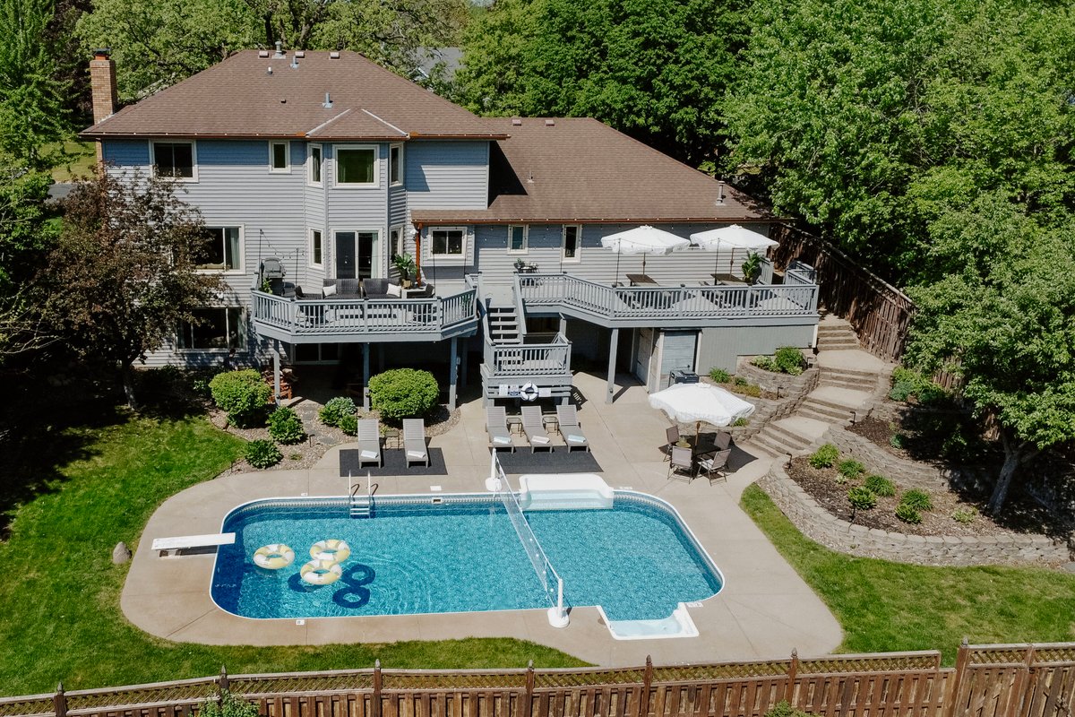 Spacious 6BD/4BA Oasis: Pool+ Bar+ GameArea+ Park