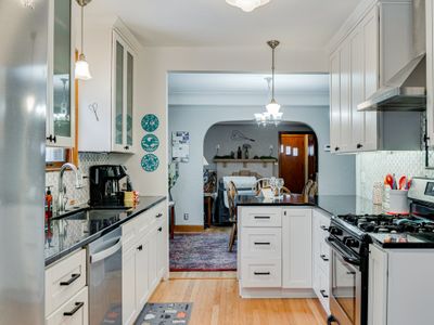 MINNeSTAY* Edina Escape