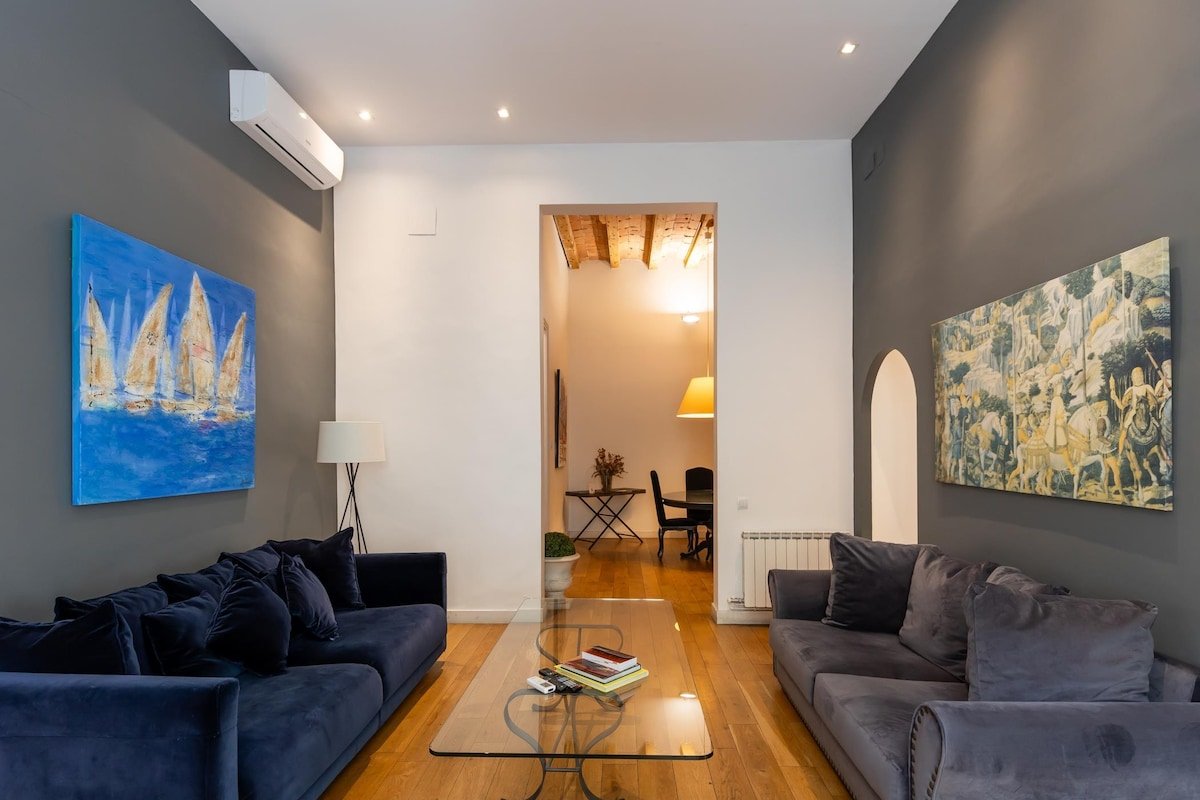 Deluxe two bedrooms apartment gallery image 4