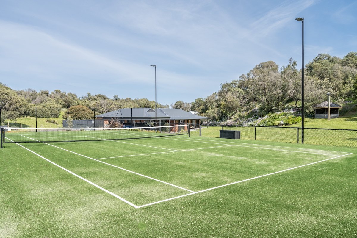 Coastal Luxe – Pool, Tennis, Sauna, Basketball gallery image 5