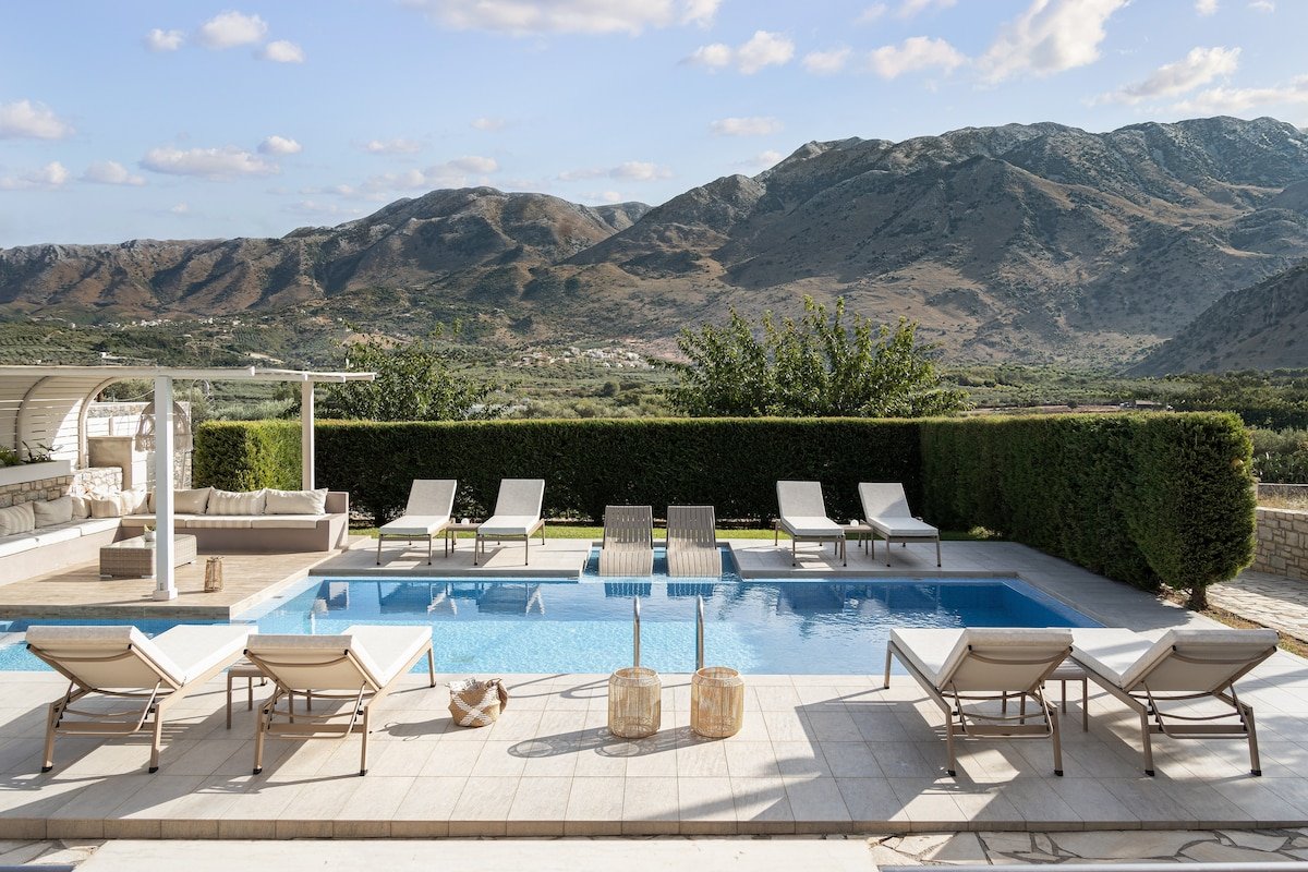 Villa Georgioupoli Beach Haven gallery image 2