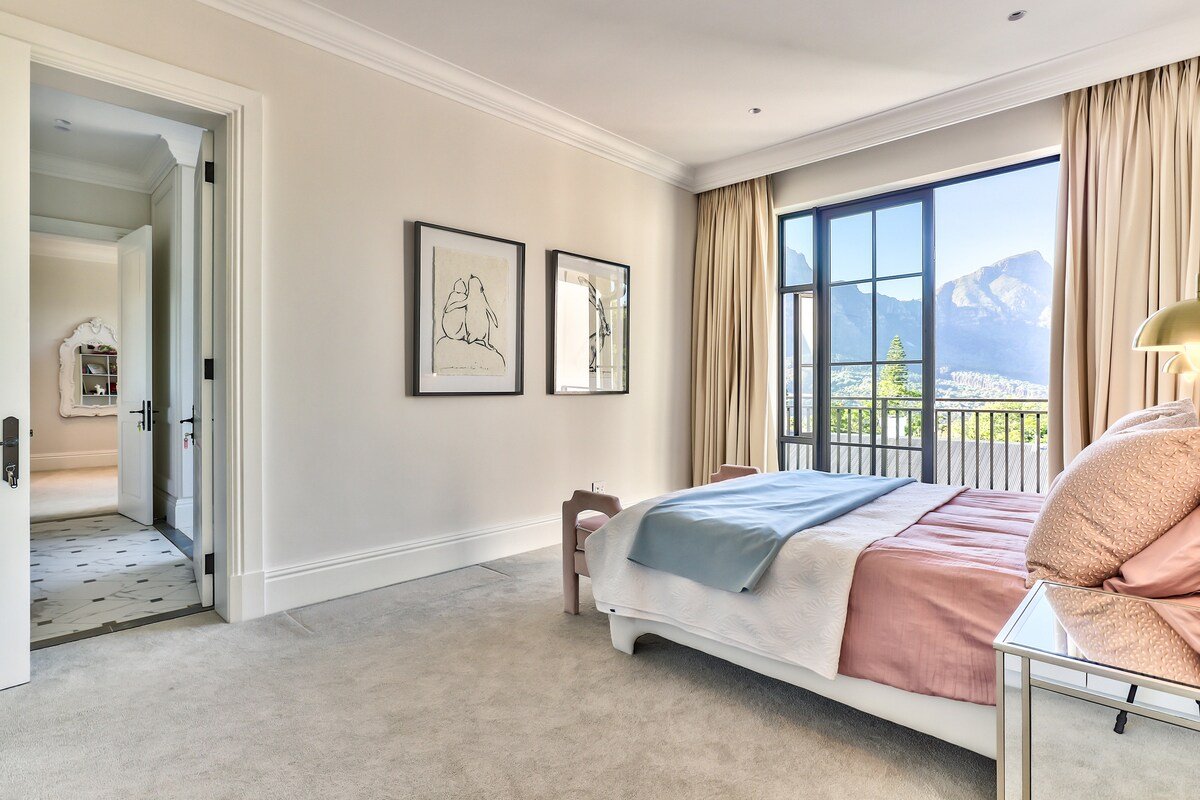 Symphony of Light gallery image 4