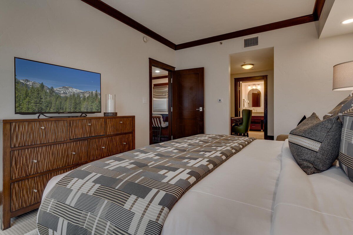 Ski-In & Out at Northstar, Luxury Amenities (#404) gallery image 5