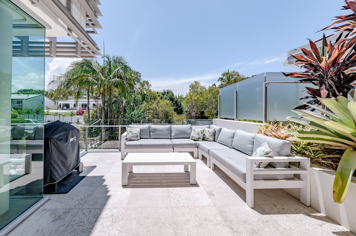 The Platinum Luxe Residence in Sunshine Beach gallery image 4