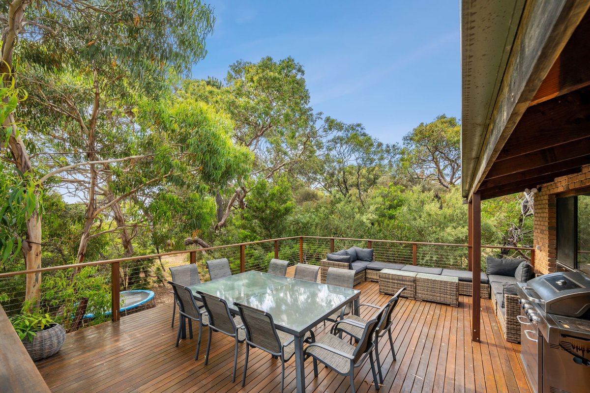 Spacious Two Family Home – pool table and more!