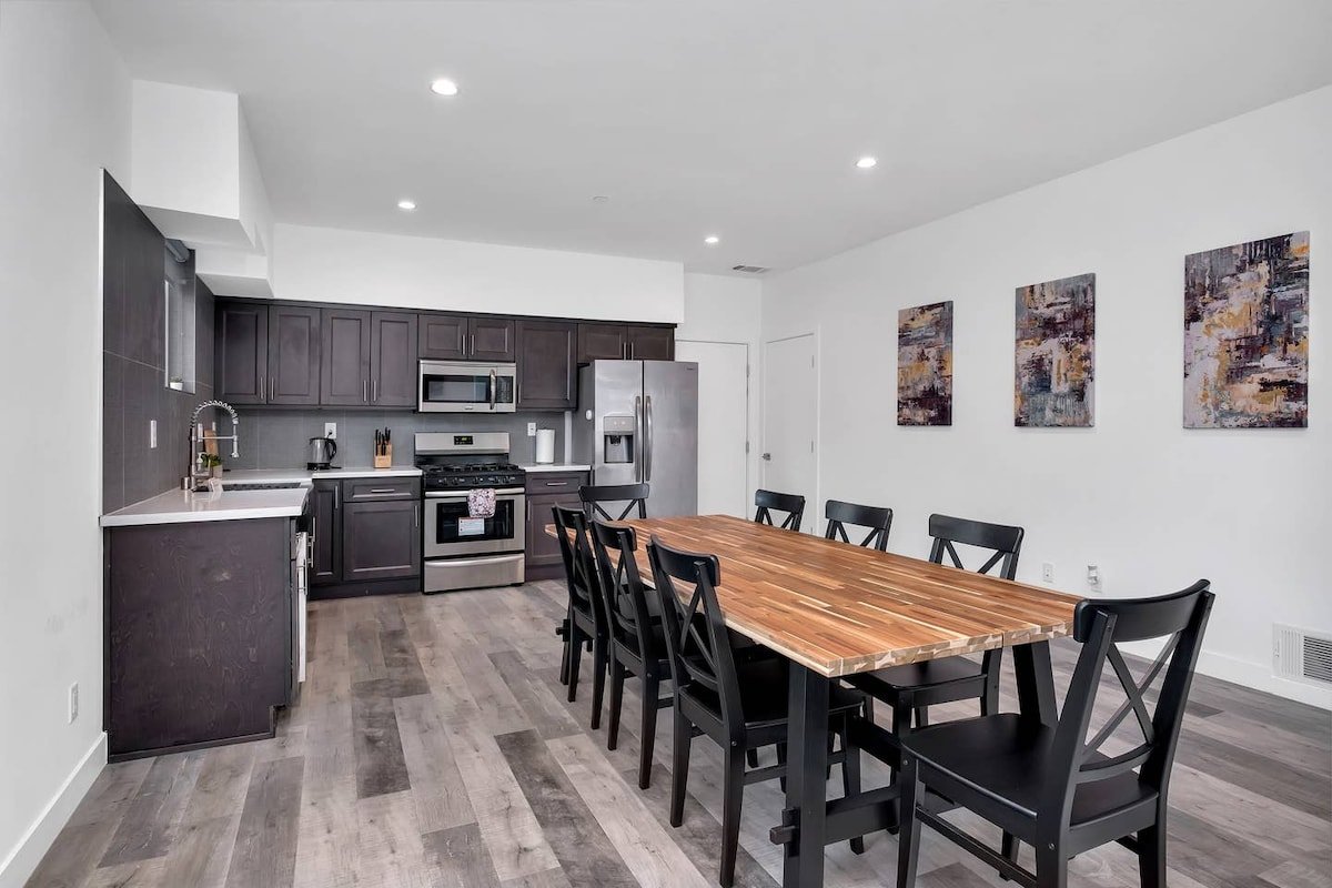 Amazing 3BR Home Near Hollywood gallery image 5