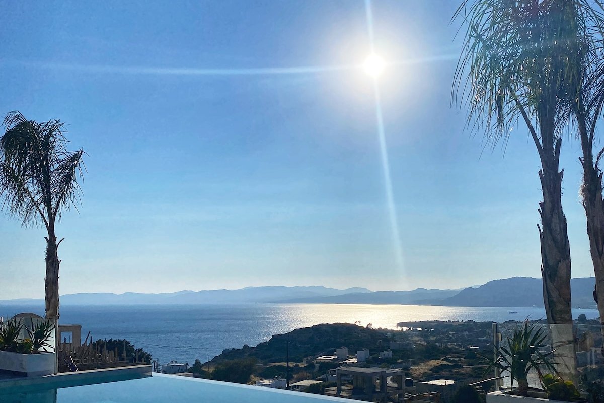 Pearl of Pefki ~ Luxury Villa ~ Amazing View gallery image 2