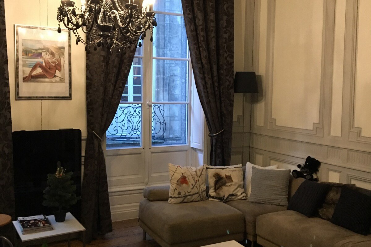 Bahutiers – Duplex de standing Centre historique gallery image 3