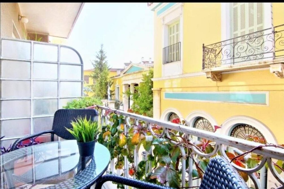 Magnificent apartment in Plaka