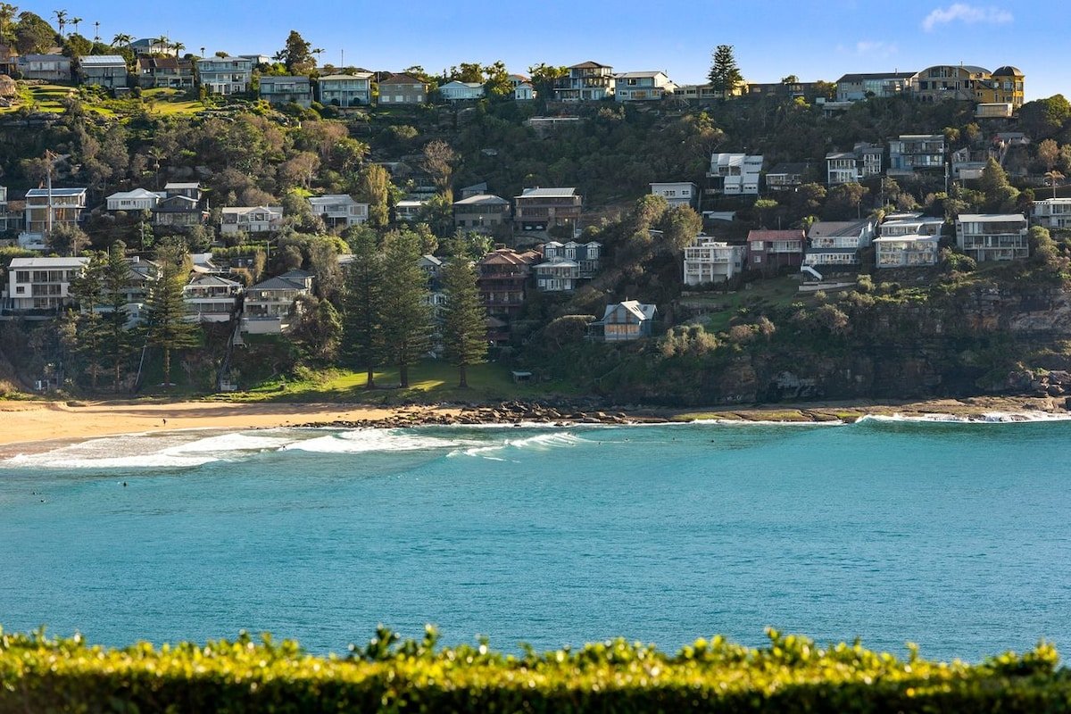 La Balena by Palm Beach Holiday Rentals gallery image 3