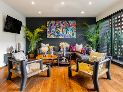 AC/ 3 Terraces Oasis / 3 BR Stunning Lux Apartment