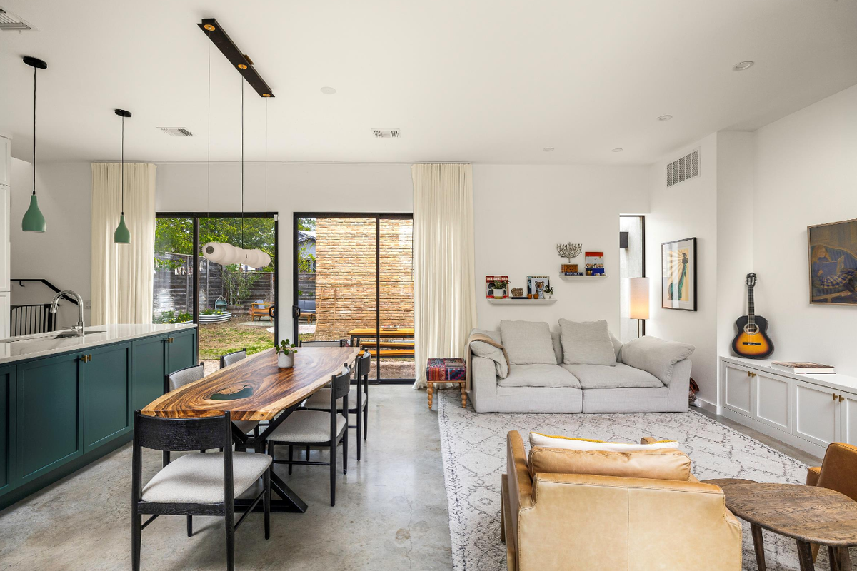 Beautiful modern home in Zilker, Austin. 4BR 3BA