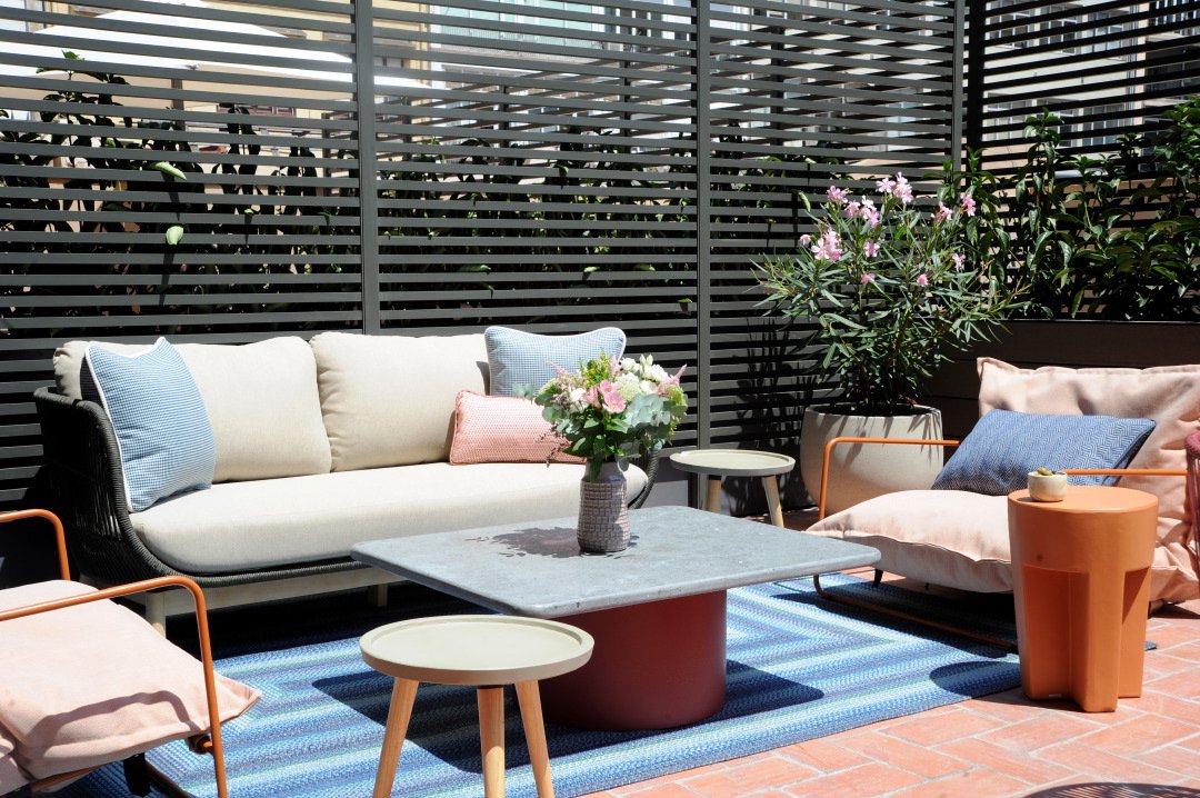 Serviced Terrace Aparment con Piscina Comunitaria