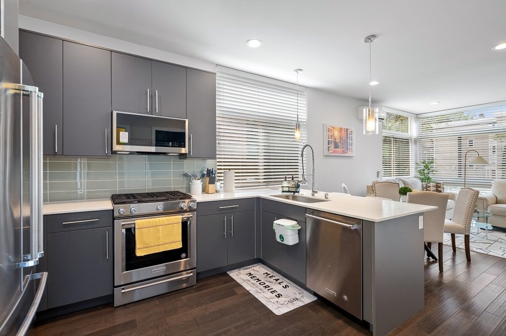 Heart of CapHill, Space needle view, Free parking gallery image 5