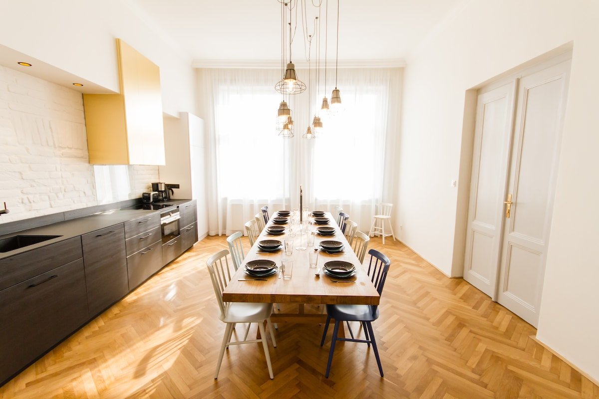 Florentinum Premium 3-Bedrooms, Balcony (Old Town) gallery image 4