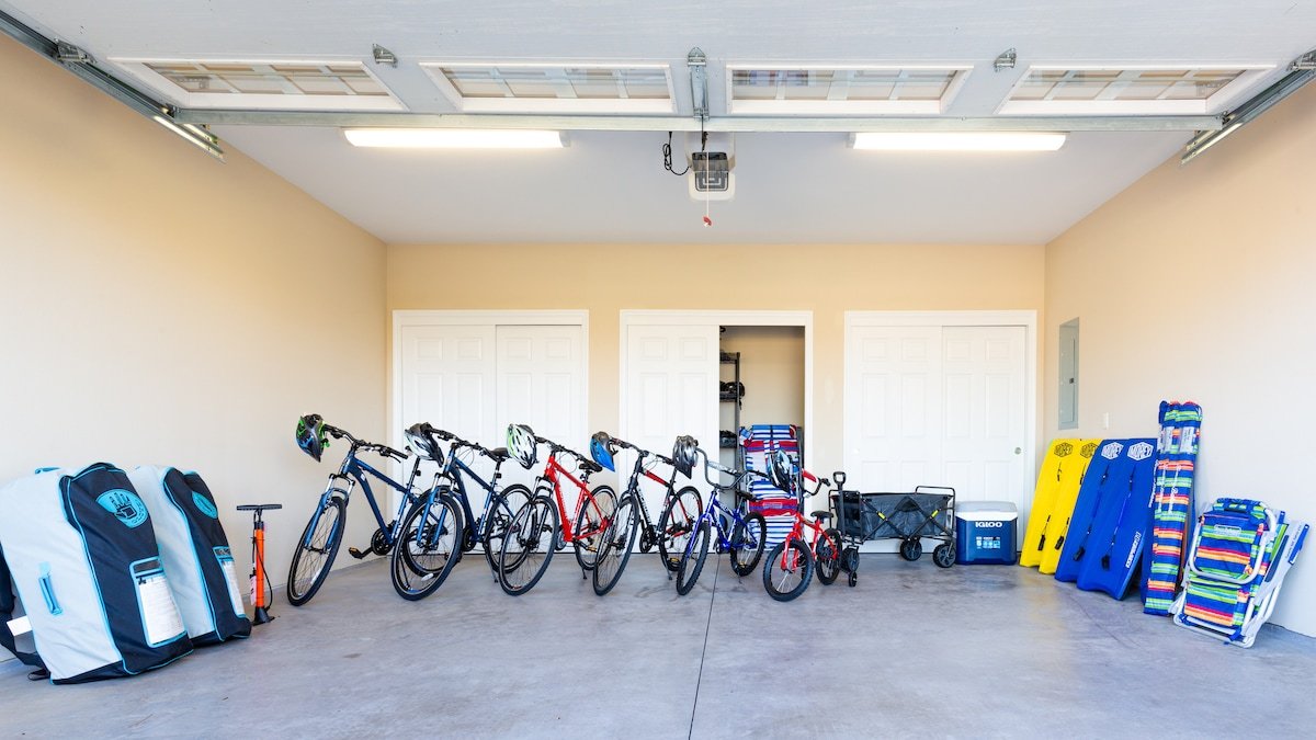 PiH: Pineapple Hale, Family Fun, Hilton PoolPasses gallery image 5