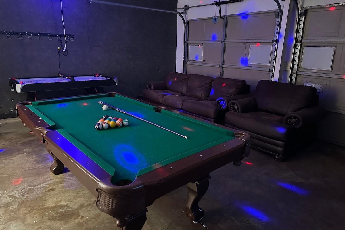 Cozy home close to AT&T stadium gallery image 4