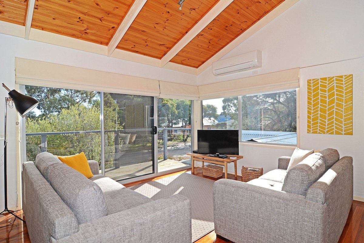 Take a Spring Break – dog friendly & outdoor spa gallery image 5