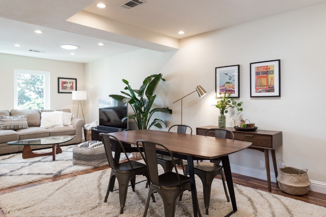 Sunny, Spacious Penthouse with Stunning City Views gallery image 2