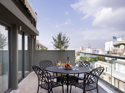 Family 2BDR apartment with Balcony,central located