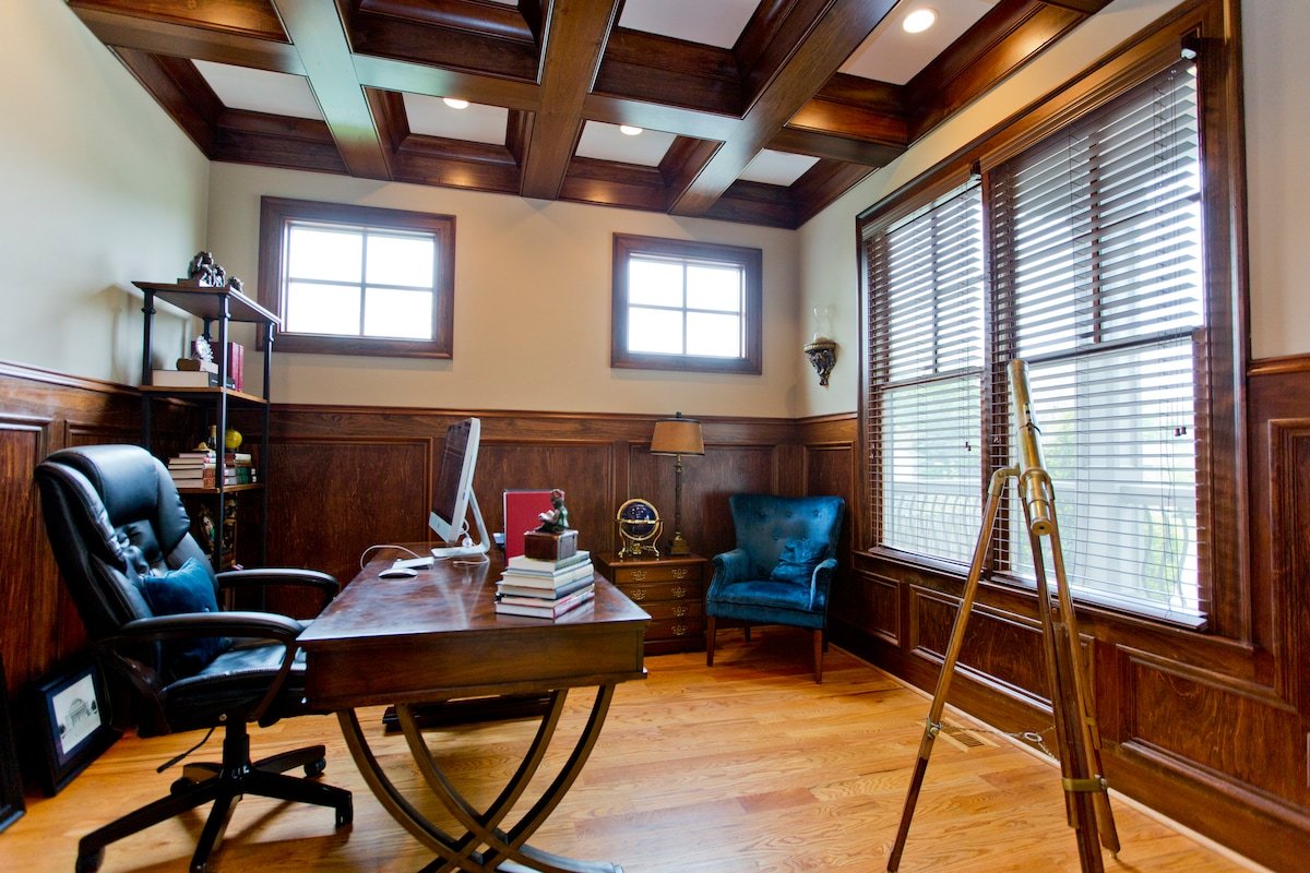 Massive Palace Close to Downtown! gallery image 4