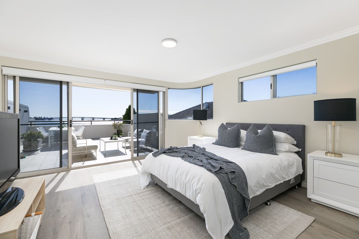 Stylish 3-bedroom rental with water views