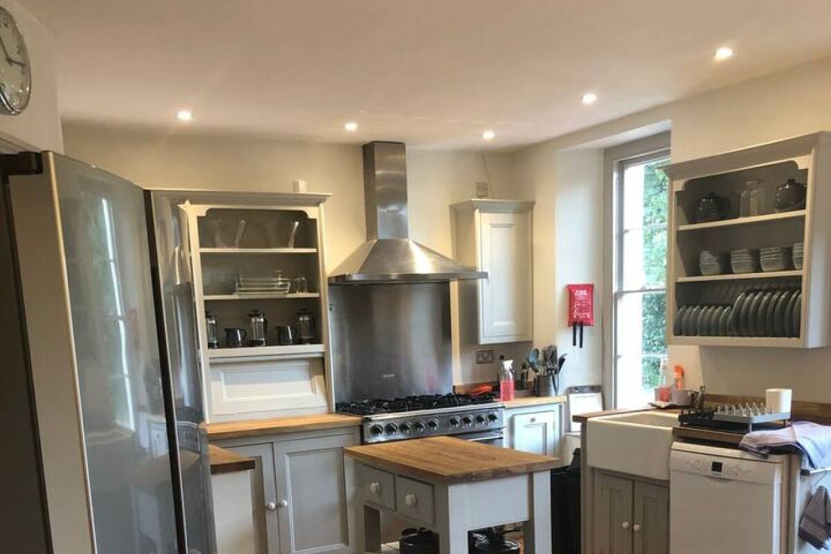 Higgihaus 46 Sleeps 5 Monday – Friday gallery image 2